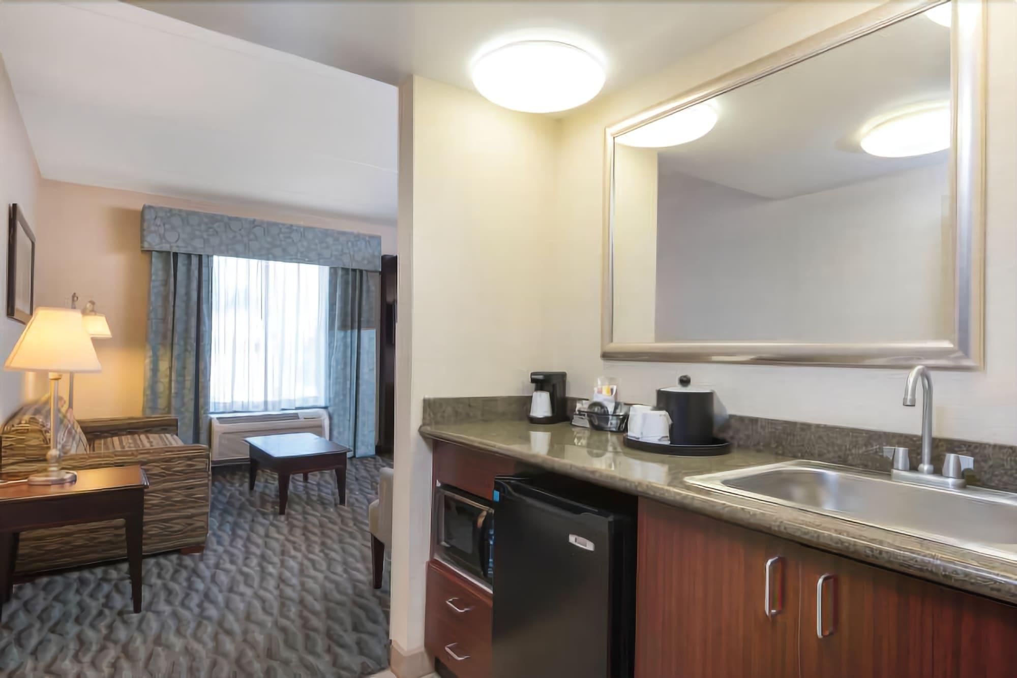 איסט סירקיוז Hampton Inn & Suites By Hilton Syracuse Dewitt מראה חיצוני תמונה