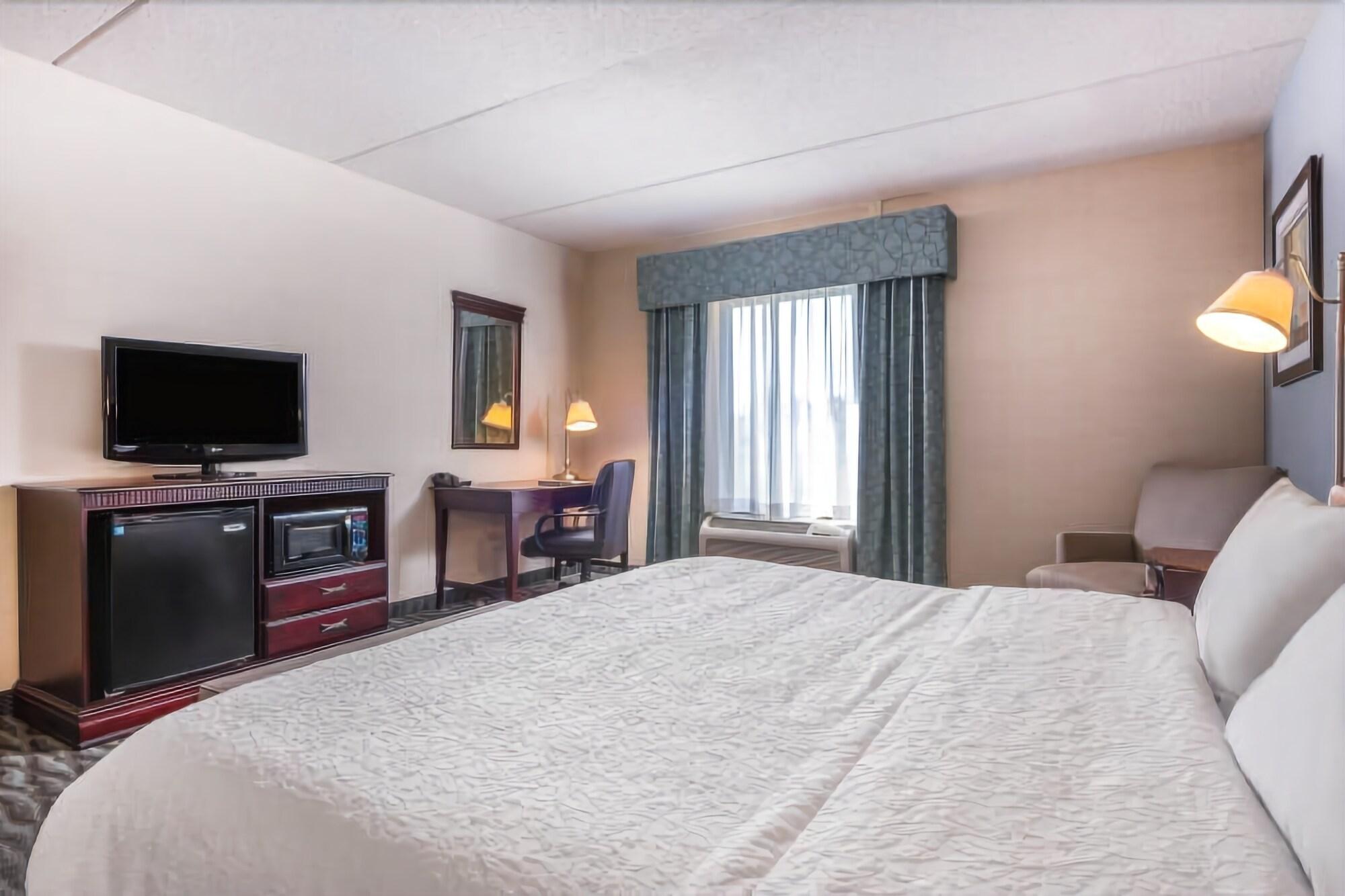 איסט סירקיוז Hampton Inn & Suites By Hilton Syracuse Dewitt מראה חיצוני תמונה